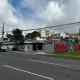 Vista da rua com a fachada da loja 041 Adesivos em Curitiba