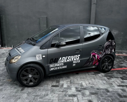 Mercedes Classe A cinza fosco plotado 041 Adesivos com arte impressa