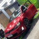 VW Golf GTI vermelho fosco com porta aberta na 041 Adesivos