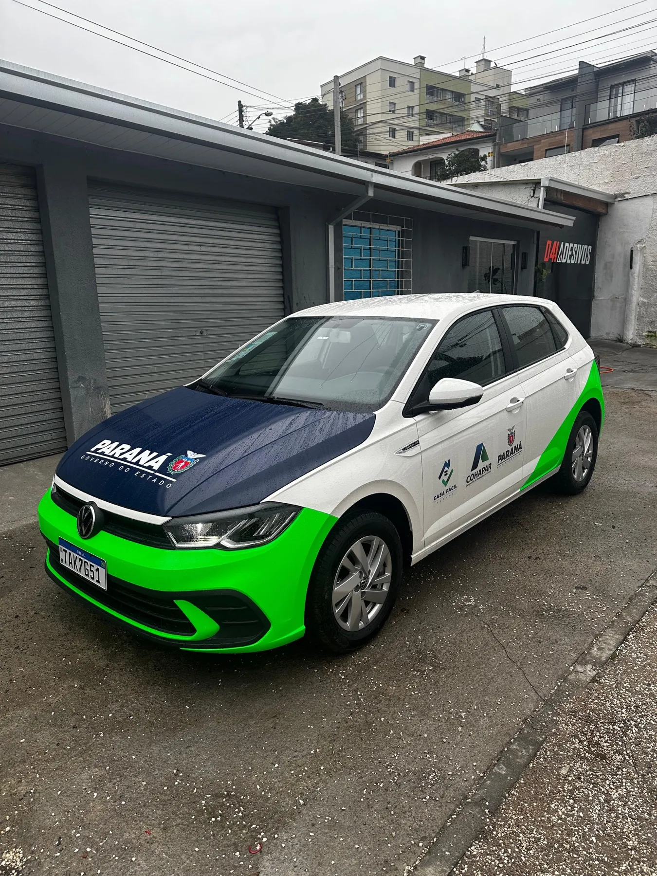 VW Polo plotado para frota do Governo do Paraná