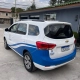 Traseira da Chevrolet Spin de trânsito plotada