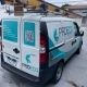 Fiat Doblò branca plotada ProEco Engenharia com QR Code