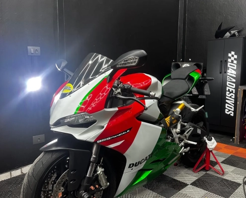 Ducati Panigale tricolor Itália na loja 041 Adesivos