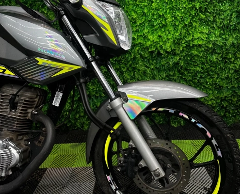 Honda CG 160 com kit fluor e aro refletivo Honda