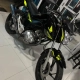 Aro dianteiro de moto com friso refletivo rosa 041 Adesivos
