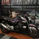 Honda CG Titan preta e grafite com detalhes em rosa